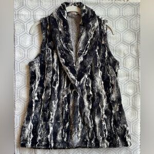 VINE STREET “Melange” Faux Fur Vest. Sz: M